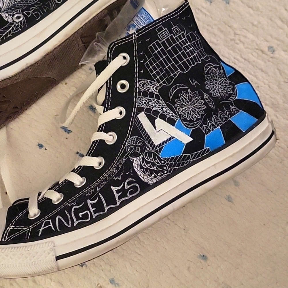 Converse All Stars Mens Sz11 Multicolor High Tops unique Funky Pattern Shoes